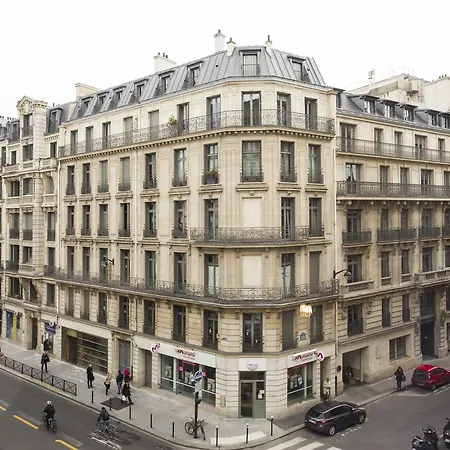 Saint Lazare Terrasse 3 * Parigi